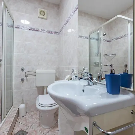 Lacic * Цриквеница