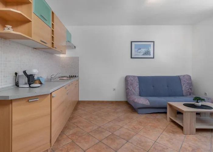 Lacic 2 Apartman Crikvenica