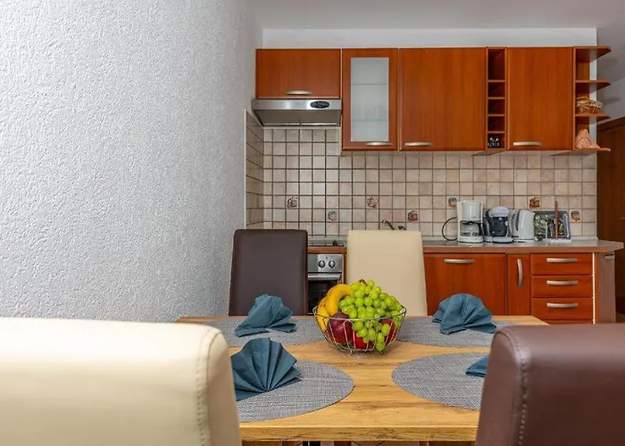 Lacic 2 Apartman *